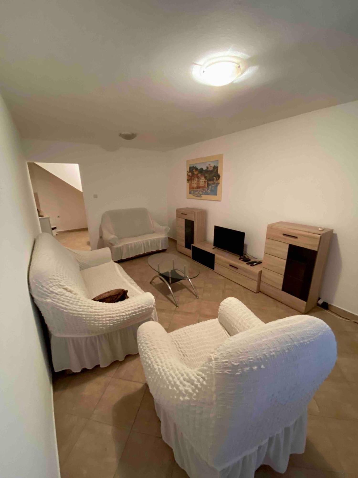 Pavle Apartmani Рисан Екстериор снимка